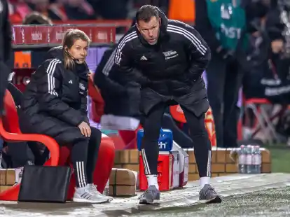 Konnten mit Union zumindest einen Punkt gegen Augsburg ergattern: Co-Trainerin Marie-Louise Eta und Interimstrainer Marco Grote.