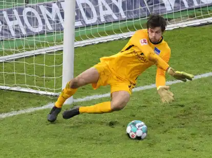 Der ehemalige Hertha-Torh&uuml;ter Rune Jarstein beendet seine Karriere.