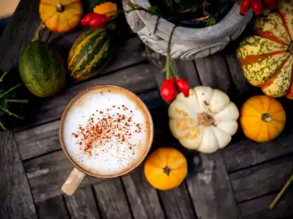 Besonders beliebt im Herbst: ein selbst gemachter Pumpkin Spice Latte.