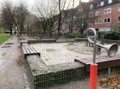 Die Spielger&auml;te auf dem Stephansplatz sind sehr beliebt und deshalb auch zum Teil schon kr&auml;ftig in Mitleidenschaft gezogen.