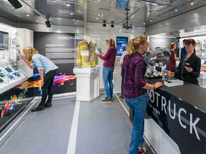Die Ausstellung im Inno Truck l&auml;dt zum Anschauen, Anfassen und Ausprobieren ein. Er macht am 7. und 8. Dezember Station in Ahlhorn.