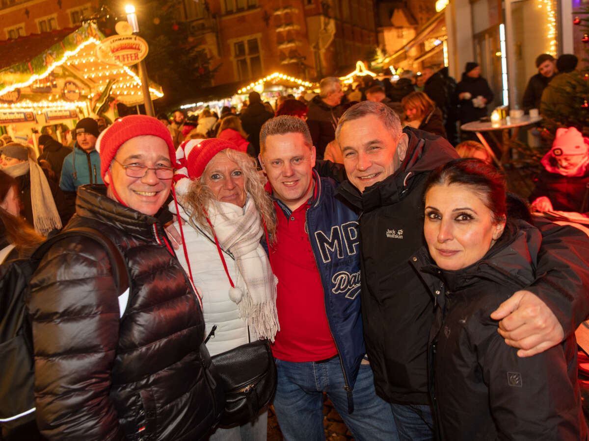 Weihnachtsmarkt in Oldenburg Bilder vom Lambertimarkt