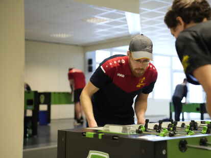 Reemt Borchers war gleich zweimal im Einsatz. Am Samstag k&auml;mpfte er im EInzel und Doppel bei der Landesmeisterschaft, am Sonntag ging es mit der mannschaft um den Austieg in die Regionalliga.