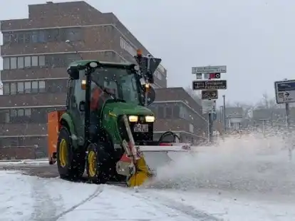 Der Warnstreik am Mittwoch, 6. Dezember, kann zu Einschr&auml;nkungen im Winterdienst f&uuml;hren.