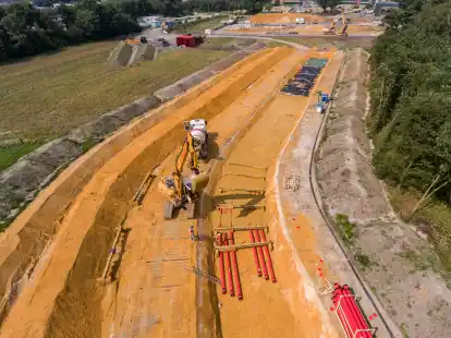 &Auml;hnlich wie hier im m&uuml;nsterl&auml;ndischen Borken sollen auch beim &bdquo;Rhein-Main-Link&ldquo; die Erdkabel in offener Bauweise verlegt werden.