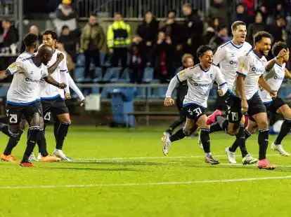 Im Zweitliga-Duell setzte sich der 1.FC Magdeburg im Elfmeterschie&szlig;en gegen Holstein Kiel durch.