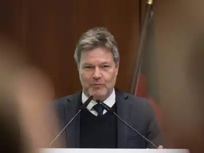 Bundeswirtschaftsminister Robert Habeck (B&uuml;ndnis 90/Die Gr&uuml;nen) wurde Opfer eines Fake-Anrufs.