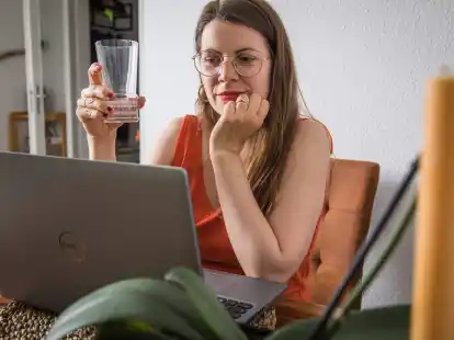 Unzufrieden am Arbeitsplatz? Nicht immer muss es dann ein neuer Job sein. Oft machen auch kleinere Ver&auml;nderungen einen Unterschied - etwa mehr von Zuhause aus arbeiten.