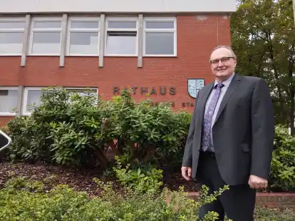 B&uuml;rgermeister Harald Stindt erwartet f&uuml;r die Gemeinde Stadland einen defizit&auml;ren Haushalt 2024.