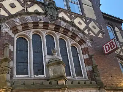 Das Braker Bahnhofsgeb&auml;ude