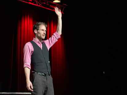 Mentalist Yann Yuro lie&szlig; im Pumpwerk sein K&ouml;nnen aufblitzen, &uuml;berzeugte aber l&auml;ngst nicht auf ganzer Linie.