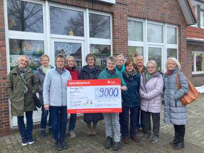 Spendete 9000 Euro: Das Team des Kinderladens. Es fehlen: Heike Guntlach, Monika Schmacker, Gisela Onken und Petra Blohm-Stahmer.