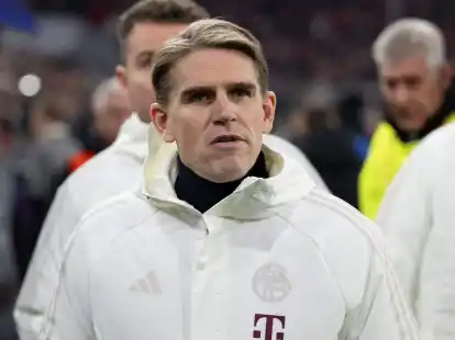 Bem&uuml;ht sich um Transfer-Verst&auml;rkungen: FC-Bayern-Sportdirektor Christoph Freund.