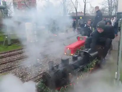 Wenn man schon einen Winter-Dampf-Markt abh&auml;lt, dann muss es auch dampfen.