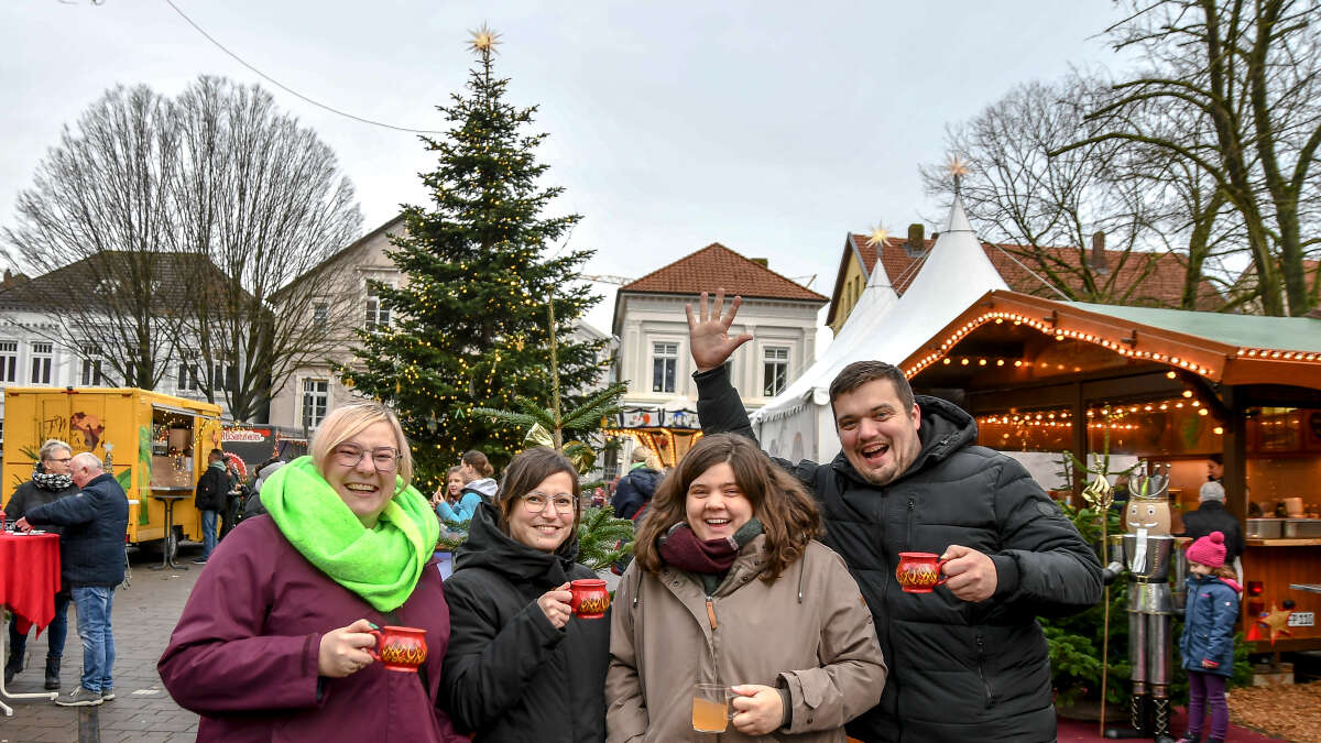 Weihnachtsmarkt in Varel AfterWorkPartys und Eisstockschießen