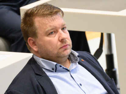 Sitzt im Nieders&auml;chsischen Landtag:  Marcel Queckemeyer (AfD), der zwei Gr&uuml;nen-Abgeordnete verbal anging.