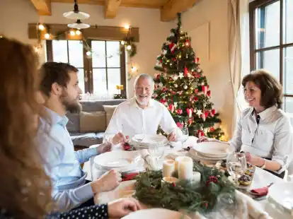 Damit alle Familienmitglieder die meiste Zeit beisammen sitzen k&ouml;nnen, sollte das Weihnachtsmen&uuml; clever geplant und teilweise vorbereitet werden.