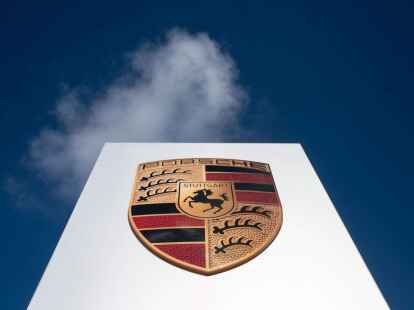 Ein Sprecher des Unternehmens sagte, ein befristetes Arbeitsverh&auml;ltnis k&ouml;nne eine Chance sein, um bei Porsche zu einer Festanstellung zu kommen.