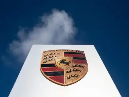 Ein Sprecher des Unternehmens sagte, ein befristetes Arbeitsverh&auml;ltnis k&ouml;nne eine Chance sein, um bei Porsche zu einer Festanstellung zu kommen.