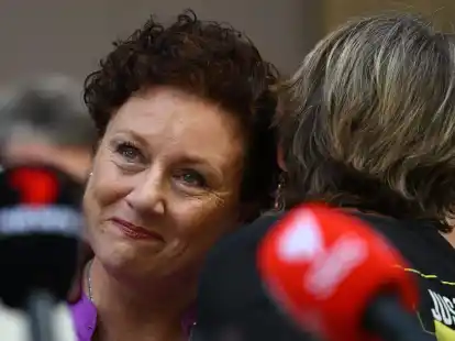 Kathleen Folbigg sa&szlig; 20 Jahre wegen des Todes ihrer vier kleinen Kinder im Gef&auml;ngnis - nun hat ein Gericht ihre Verurteilung aufgehoben.