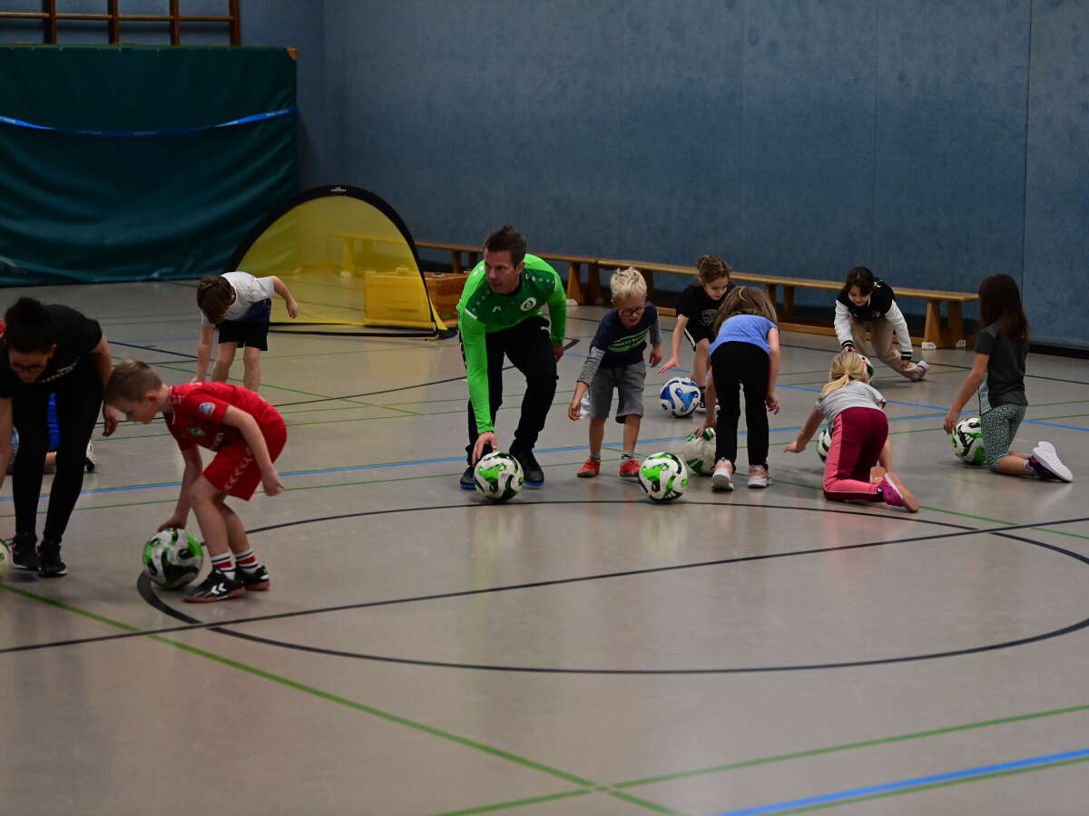 Suchergebnis Auf  Für: Fußball Tröte: Sport & Freizeit