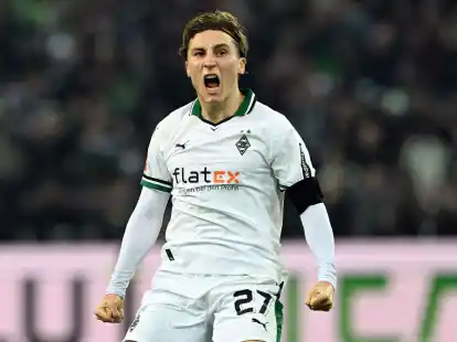 Gladbachs Rocco Reitz bejubelt sein Tor zum 1:1 gegen Werder Bremen.