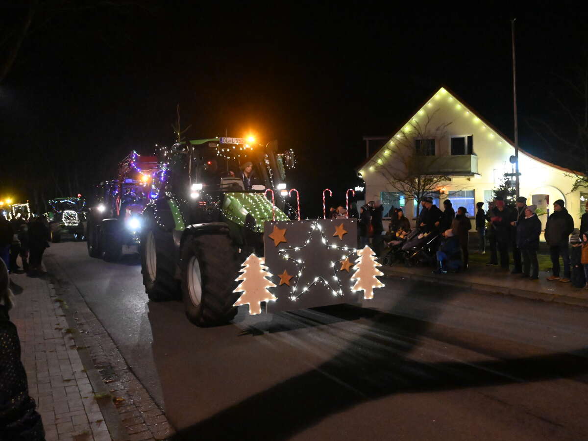 Wann Landwirte mit geschmückten Traktoren durch Bremen und umzu fahren