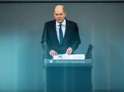 Bundeskanzler Olaf Scholz bei seiner j&uuml;ngsten Regierungserkl&auml;rung im Bundestag.