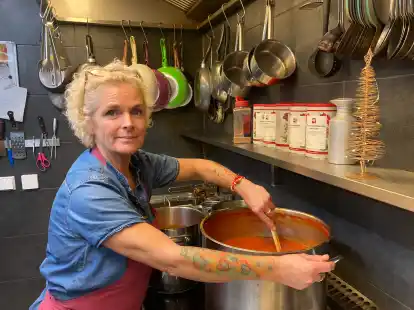 Bei Claudia Hoffmann gibt es Weihnachten G&auml;nsekeule.