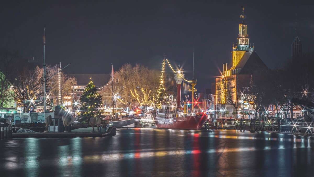 Weihnachtsgrüße für Ostfriesland Wir wünschen unseren Leserinnen und