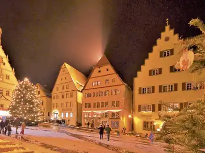 Marktplatz der Weihnachtsstadt Rothenburg ob der Tauber.