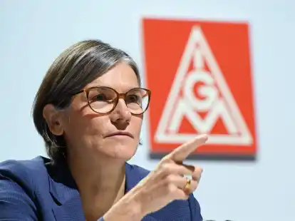 Christiane Benner, Chefin der IG Metall, bei einem Gewerkschaftstag der Industriegewerkschaft.