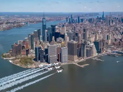 Jahrhundertelang war die Insel Manhattan &uuml;berwachsen von dichtem Wald, in dem Algonkin-Ureinwohner lebten.