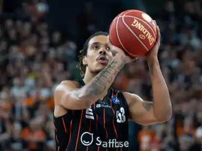 Kevin Yebo steuerte zum Sieg der Niners Chemnitz gegen Crailsheim 20 Punkte bei.