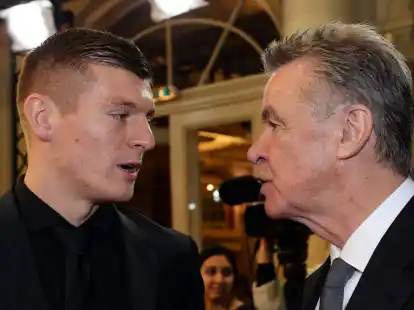 Ottmar Hitzfeld verhalf Toni Kroos als einstiger Bayern-Trainer zu dessen Bundesliga-Deb&uuml;t.