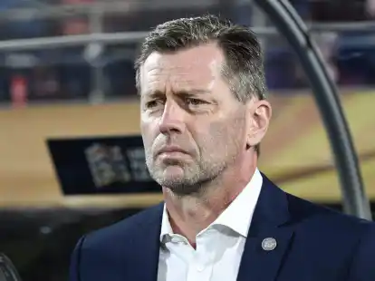 Michael Skibbe trainiert weiter das Team von Sanfrecce Hiroshima.
