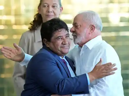 Das Oberste Bundesgericht in Brasilien hat eine Entscheidung zugunsten von Ednaldo Rodrigues (l) getroffen.