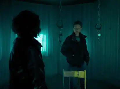 Johanna Stern (Lisa Bitter, r) und Lena Odenthal (Ulrike Folkerts) haben den Ort gefunden, den der Ermordete zuletzt aufgesucht hatte.