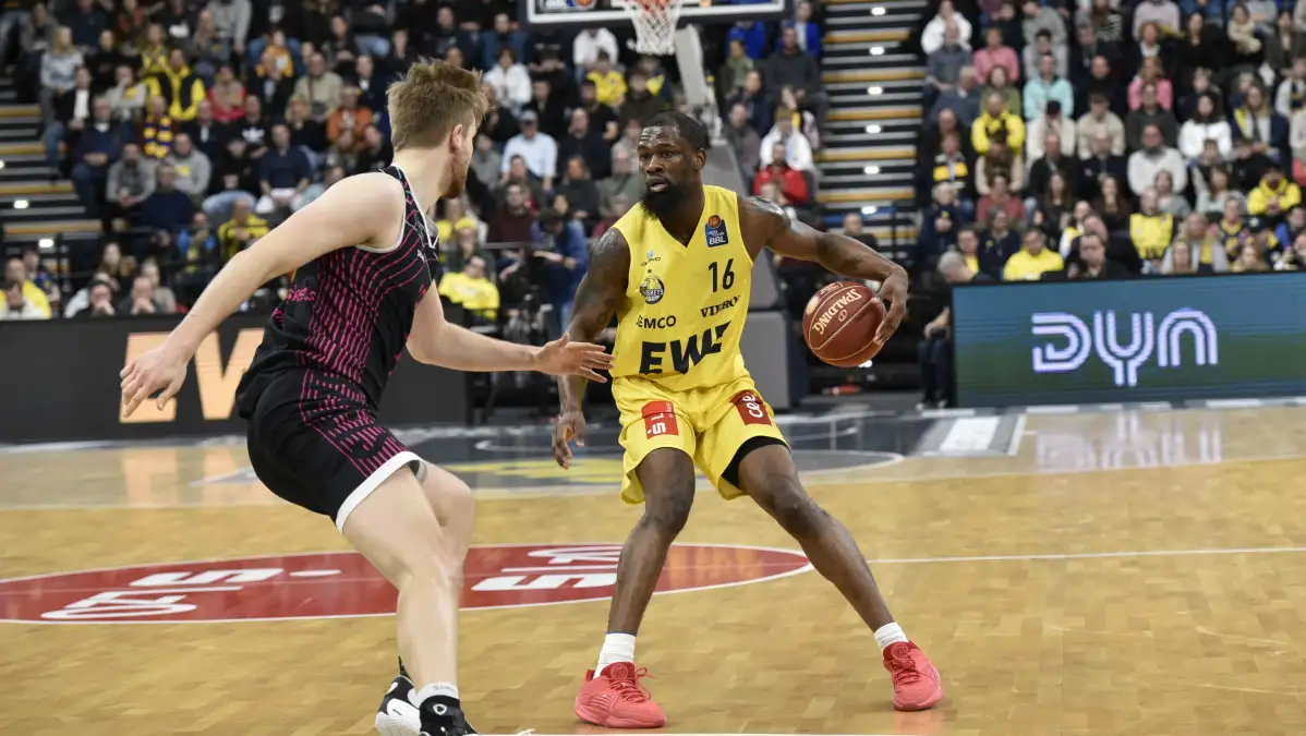 BasketballBundesliga Basket Oldenburg geht gegen Bonn nach der Pause