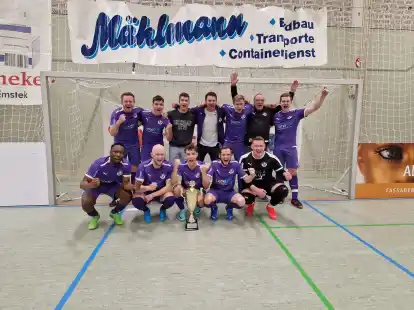 Die Sportfreunde Sevelten haben nach ihrem eigenen Turnier auch den Cross-Cup des SV Emstek gewonnen.