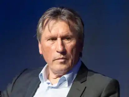 Der ehemalige Nationalspieler Manfred Kaltz trauert um Franz Beckenbauer.