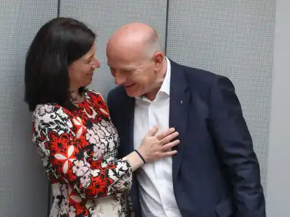 Haben ihre Beziehung &ouml;ffentlich gemacht: Berlins Regierender B&uuml;rgermeister Kai Wegner (CDU) und Bildungssenatorin Katharina G&uuml;nther-W&uuml;nsch (CDU).