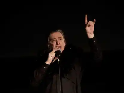 Blixa Bargeld schreibt seine Texte lieber selbst.