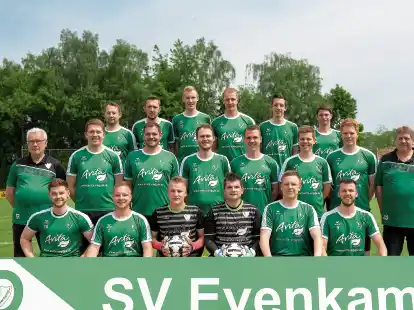 Der SV Evenkamp mit Jan Paul (Mitte, links)