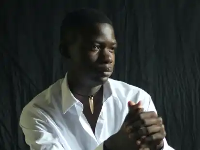 Mit festem Blick: Ein Foto aus der Ausstellung im Schlauen Haus.