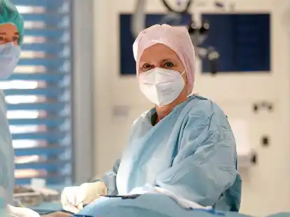 Die Leitende Ober&auml;rztin der HNO-Klinik Dr. Elisabeth Rehberg leitet mit PD Dr. Dr. Li aus der MKG-Chirurgie das Kopf-Hals-Tumorzentrum am Klinikum Oldenburg.