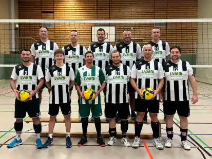 Gut aufgestellt und aufgelegt präsentierte sich zum Auftakt des neuen Jahres die Landesliga-Mannschaft des Vareler TB.