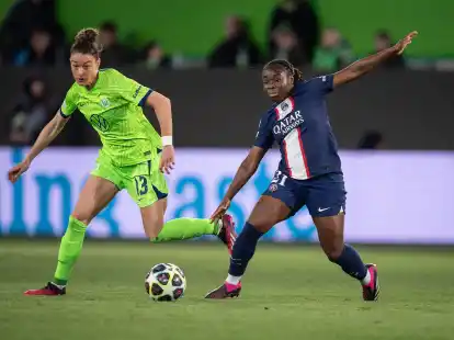 Felicitas Rauch (l) wechselt aus Wolfsburg in die USA.