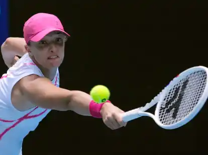 Steht bei den Australian Open in der n&auml;chsten Runde: Iga Swiatek.
