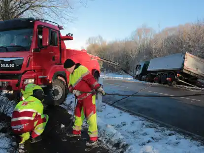 Am Donnerstagmorgen, 18. Januar, kam ein Lkw auf dem Friesendamm von der Fahrbahn ab.